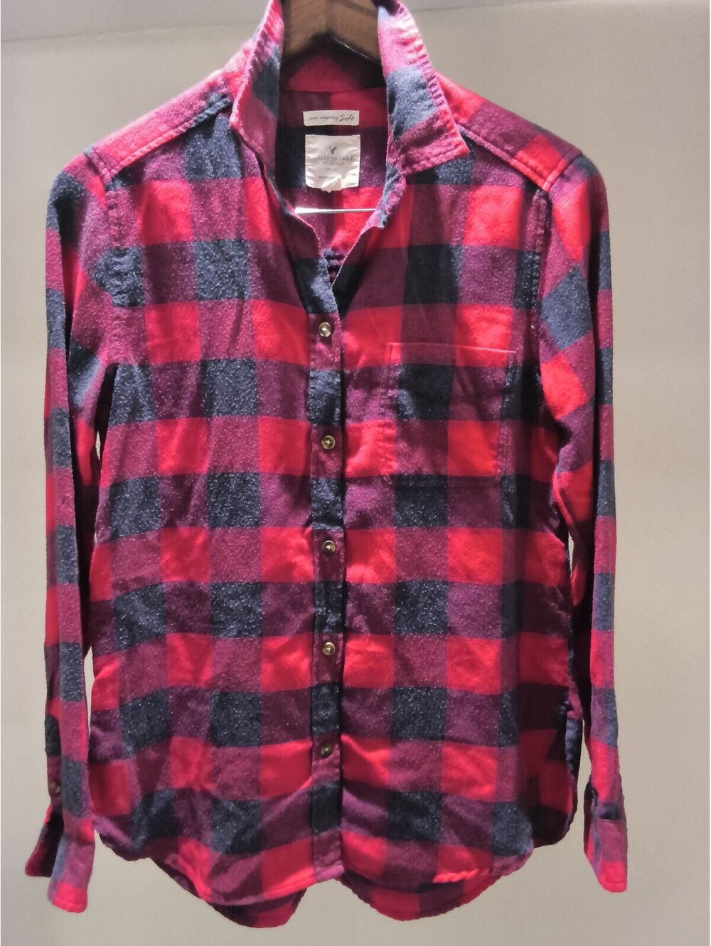 American Eagle Outfitters Boyfriend Fit Red and Grey Plaid Y2K Flannel Shirt S